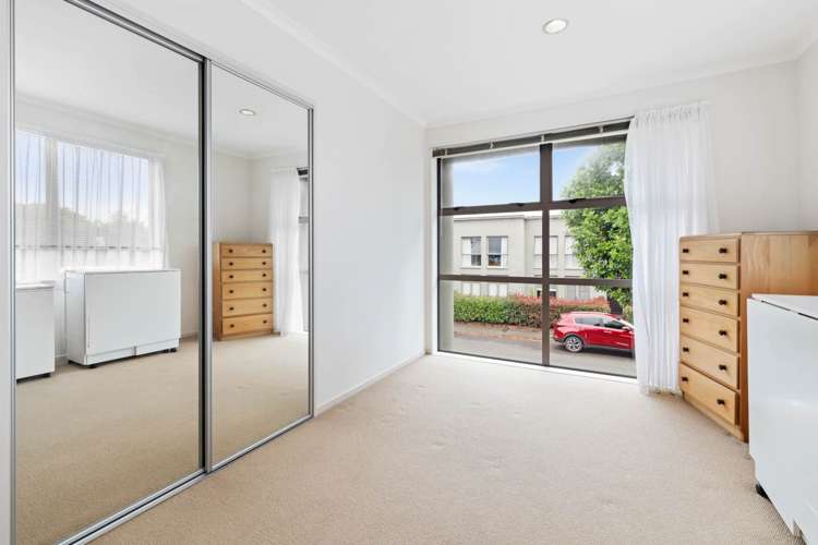 23 Zabeel Crescent Takanini_15