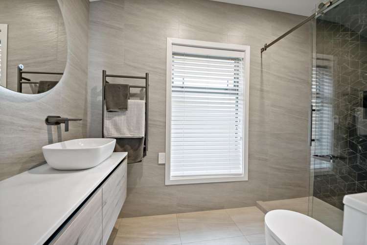 46 Church Road Mangere Bridge_12