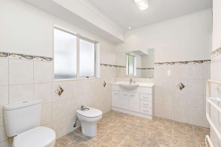 6 The Ritz Orewa_18