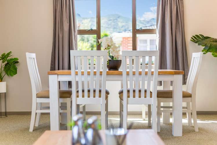 4 Oxford Crescent Ebdentown_9