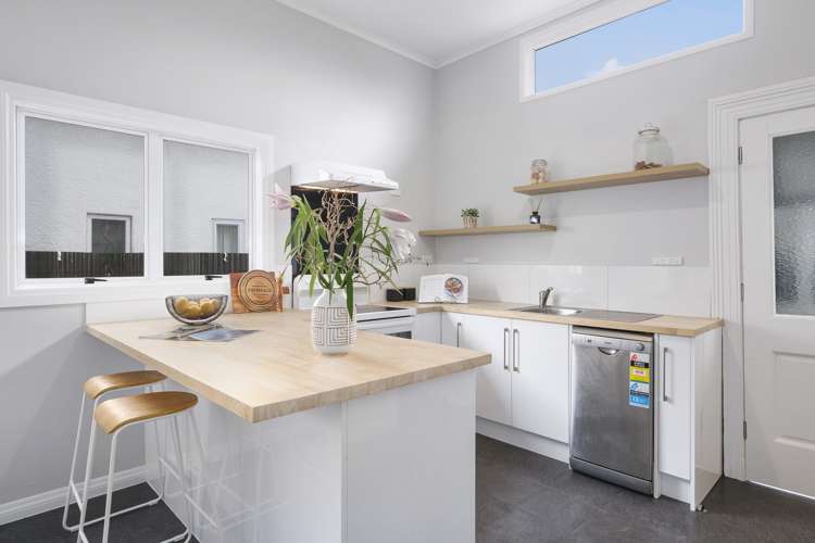 256 Oxford Street South Dunedin_10