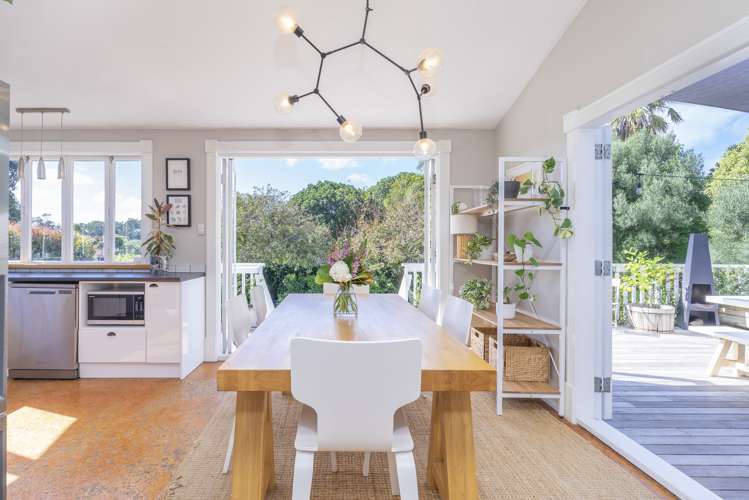 5 Selkirk Road Mount Albert_11