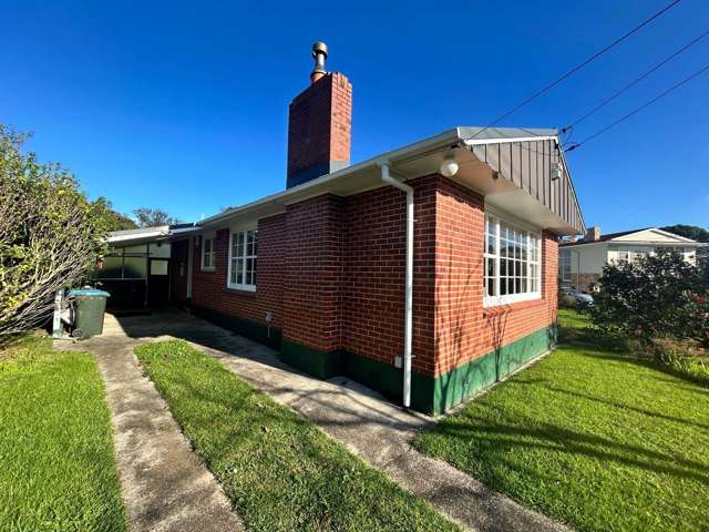 Charming Furnished Home in Prime Royal Oak Loc...