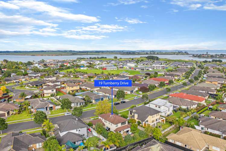 19 Turnberry Drive Wattle Downs_10