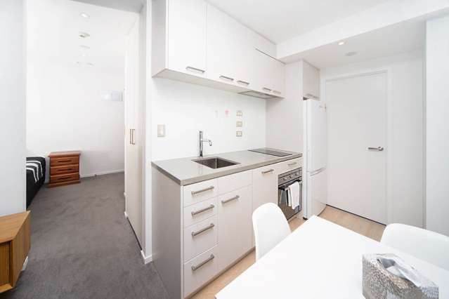 1601A/8 Airedale Street City Centre_2