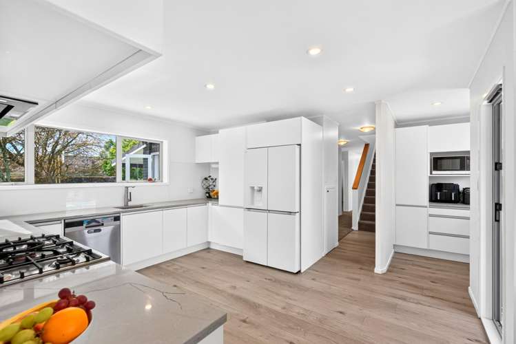 806 Waitakere Road Kumeu_16