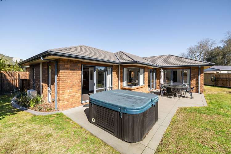 9 Christy Brown Place Leamington_23