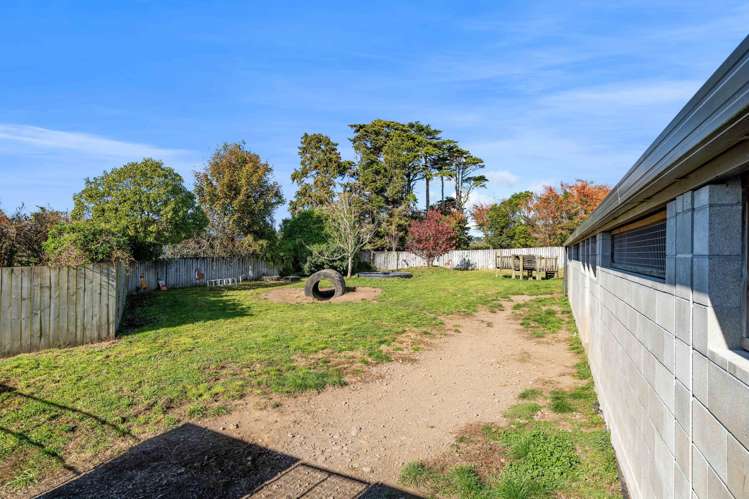 1384 Egmont Road Egmont Village_15
