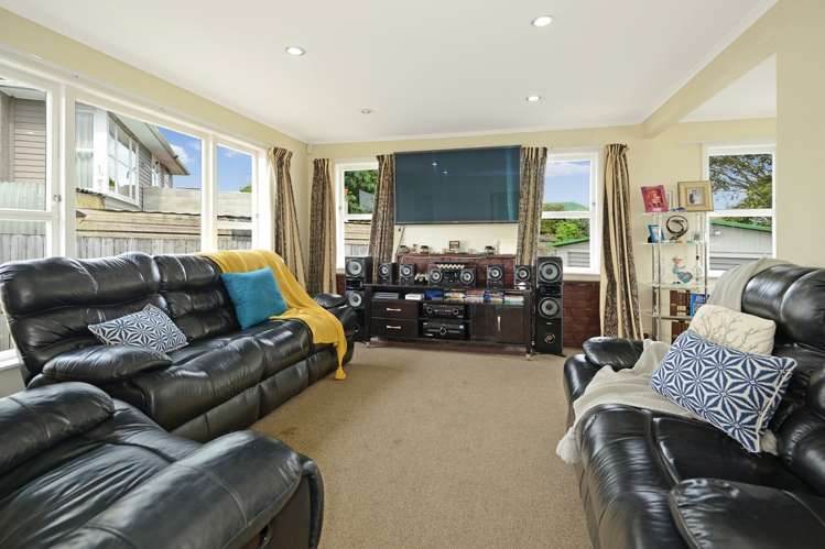 6 Fairclough Road Beach Haven_7