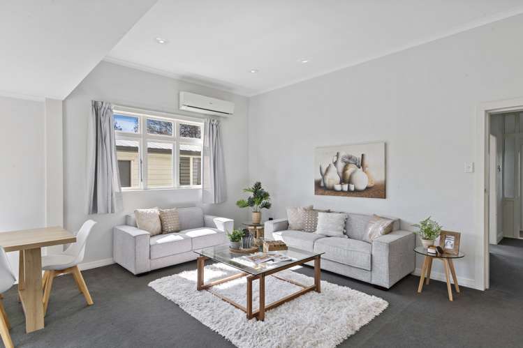 1/17 Defoe Place Waltham_6