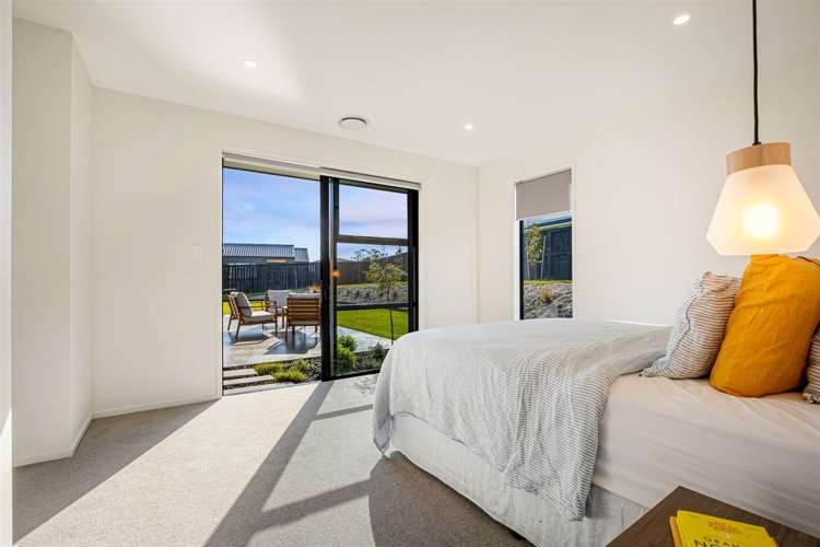 5 Canoe Lane Riverhead_10