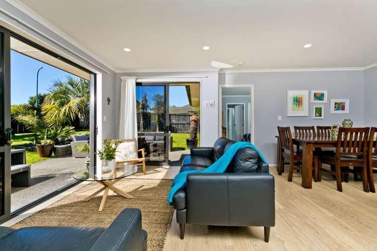 7 Lemon Grove Lane Greenhithe_18