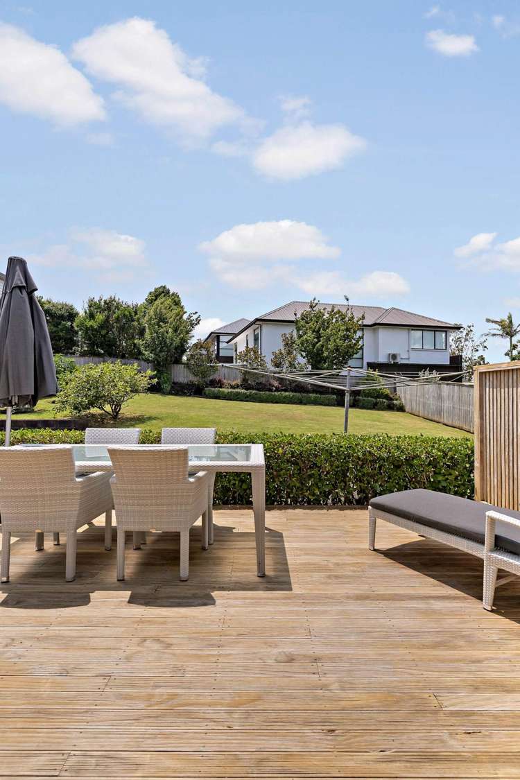 16 Clairville Crescent Wai O Taiki Bay_29