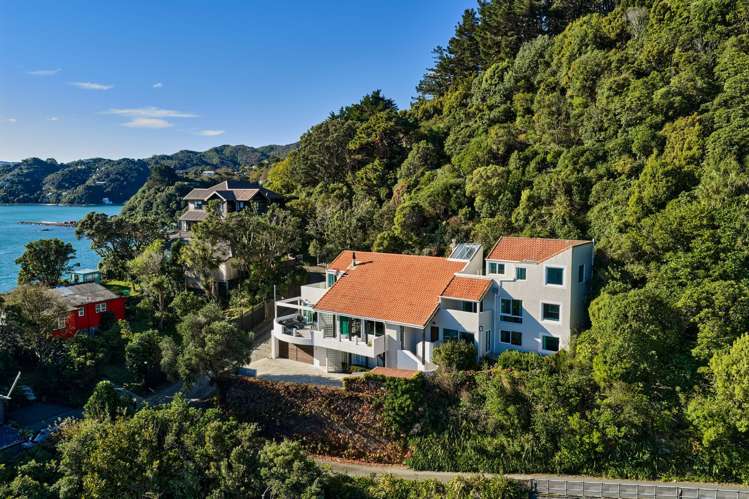 5 Rangiuru Road, Mahina Bay_0