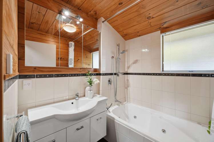 11 Kiri Place Mairangi Bay_24