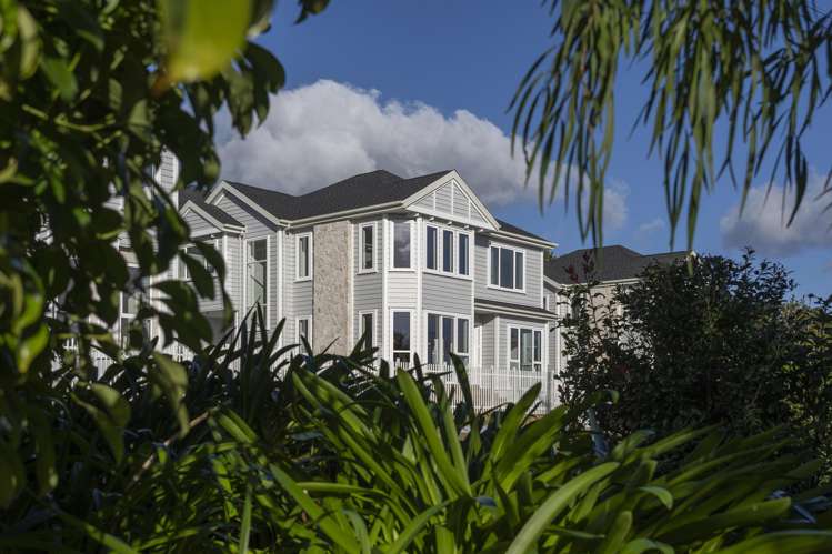 Lot 6/14,16,18 William Souter Street Forrest Hill_38