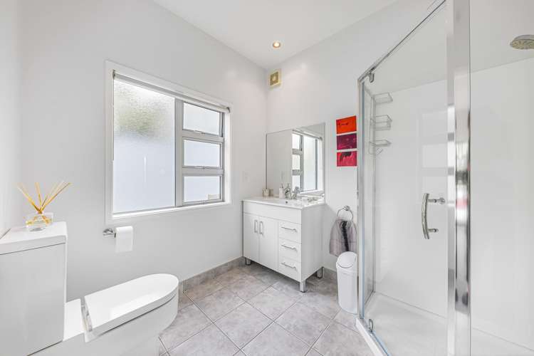 41 Waldorf Crescent Orewa_11