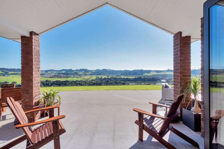 87 Tuparekura Road South Head_18