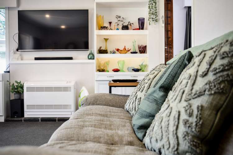 29 Ashurst Avenue Pukete_6