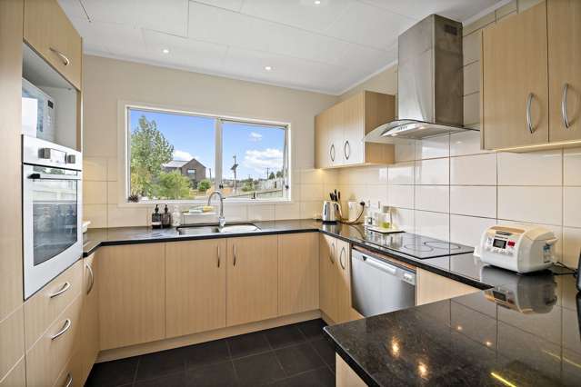 Short Term Rental in Massey East (3-6 months)