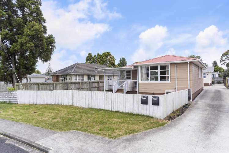 33 Cobham Crescent Kelston_16