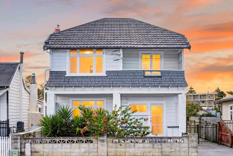 164 Wellesley Road Napier South_0