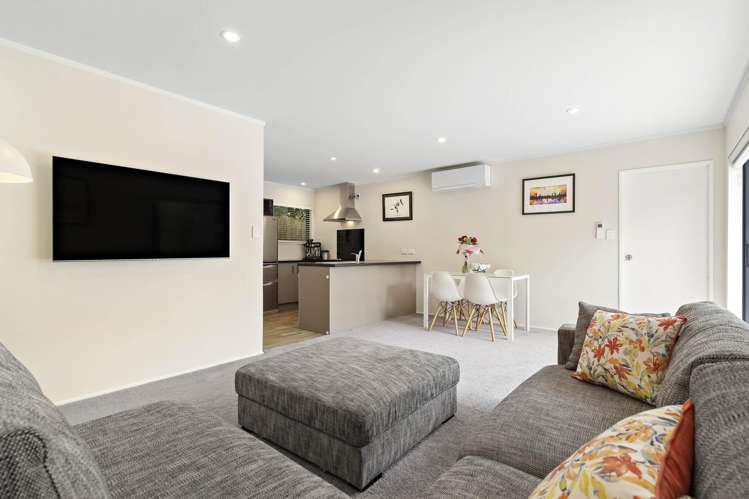 70A Oakley Avenue Waterview_1