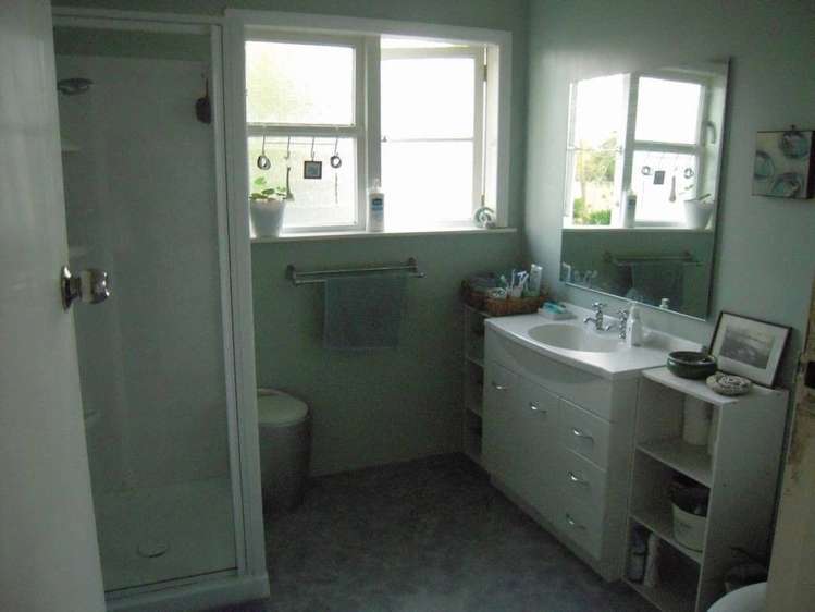 384 State Highway 2 Opaki_8