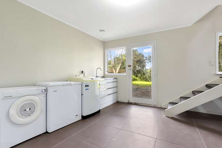 1 Kilgour Terrace Huia_14