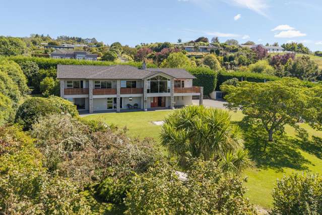 534 Gillespie Place Acacia Bay_2