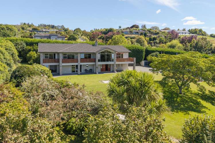 534 Gillespie Place Acacia Bay_2