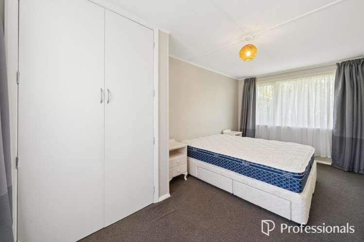 6 Hewer Crescent Naenae_11