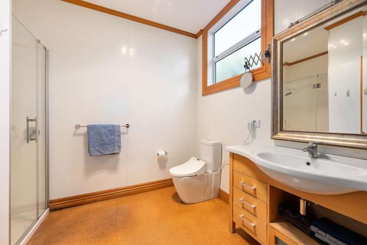 28 Bothams Bend Road Spring Creek_16