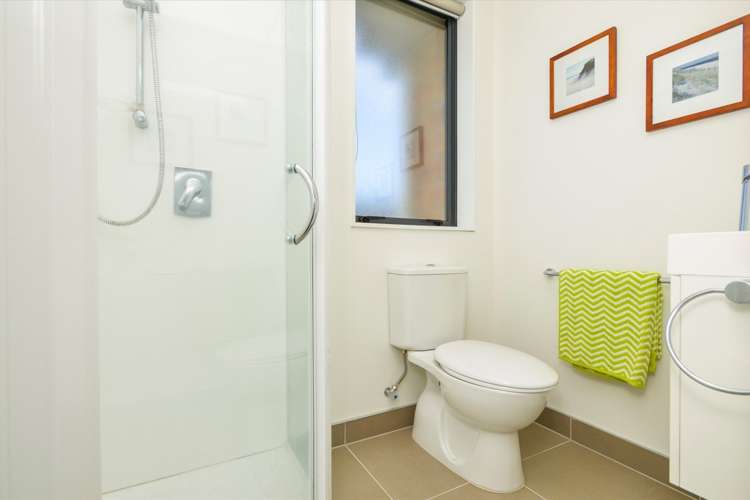 2/3a Curzon Street Onehunga_13