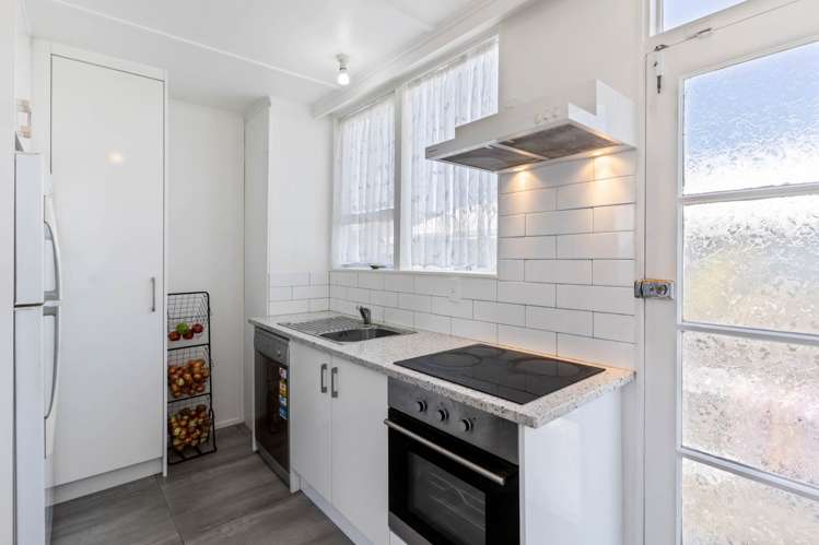 1/4 Hutchinson Avenue New Lynn_8