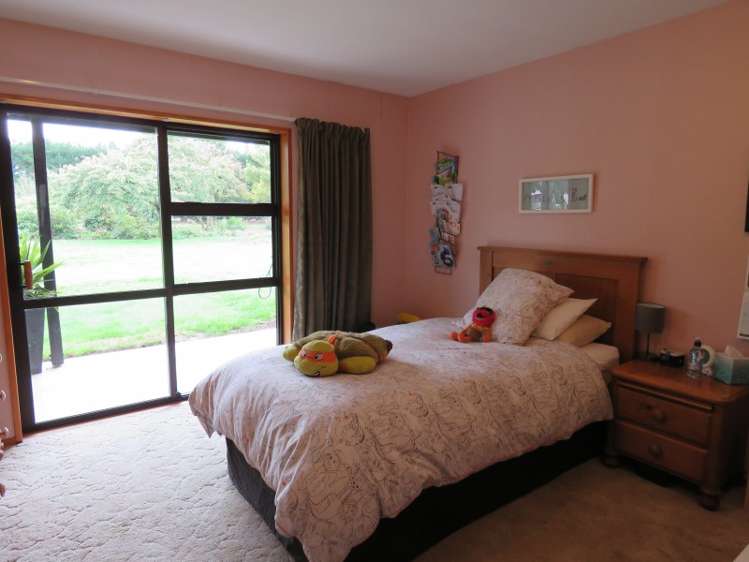 29 Mitcham Road Allenton_10