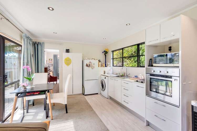 38 Kashmir Road Glen Eden_14