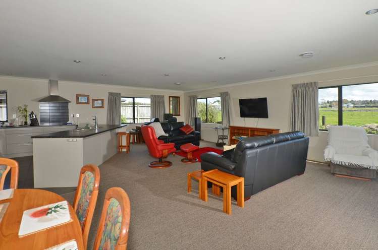 12 Pompallier Estate Drive Maunu_4