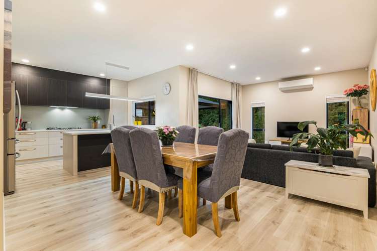 8 Tagish Way Orewa_4