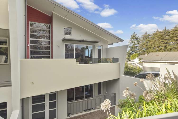 3/21 Ruakiwi Road Hamilton Lake_0