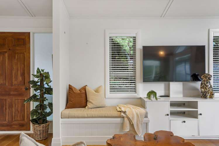 146 Laingholm Drive Laingholm_24