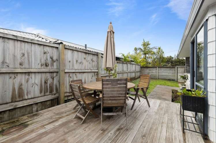 19 Matipo Road Te Atatu Peninsula_12