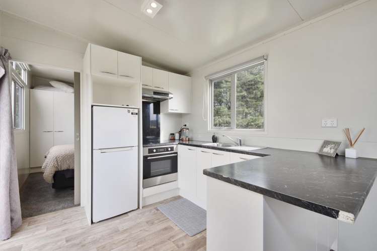 102 Glews Road Cust_45