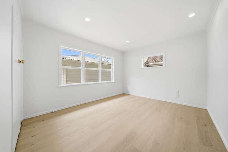 12 Malcolm Place Mangere East_6