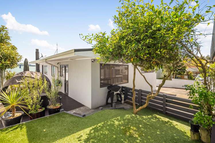 2/62 The Parade Bucklands Beach_12