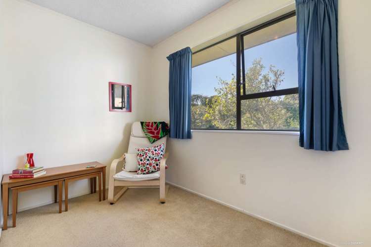 2/146 Norman Lesser Drive Saint Johns_15