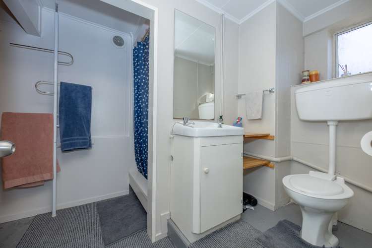 9 Frye Crescent Albert Town_16