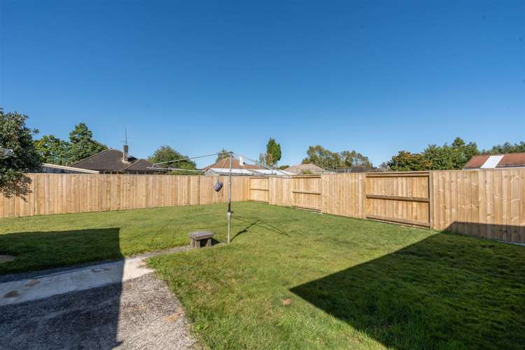 42 Montgomery Crescent Bader_10