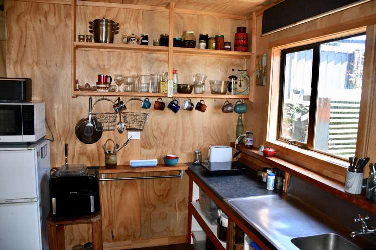 7 Hunter Street Karamea_20