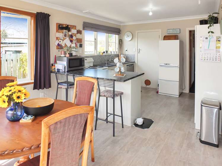 8a Edinburgh Terrace Foxton Beach_6